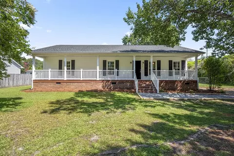 614 Mckay St, Erwin, NC 28339 photo 3