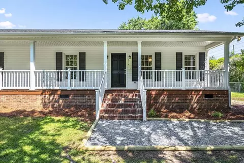 614 Mckay St, Erwin, NC 28339 photo 4