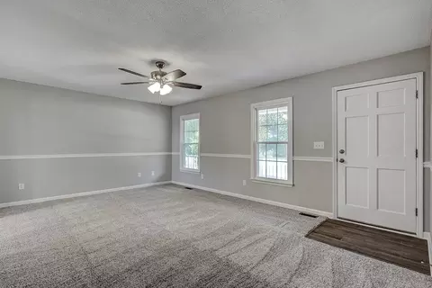 614 Mckay St, Erwin, NC 28339 photo 8
