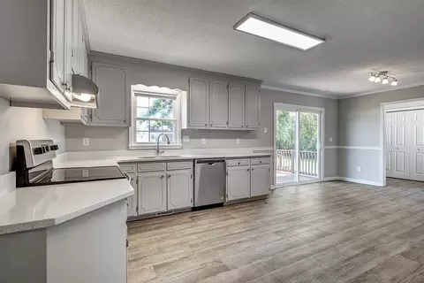 614 Mckay St, Erwin, NC 28339 photo 15
