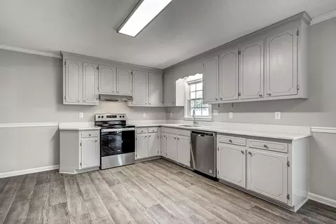 614 Mckay St, Erwin, NC 28339 photo 14