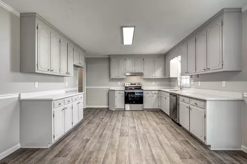 614 Mckay St, Erwin, NC 28339 photo 13