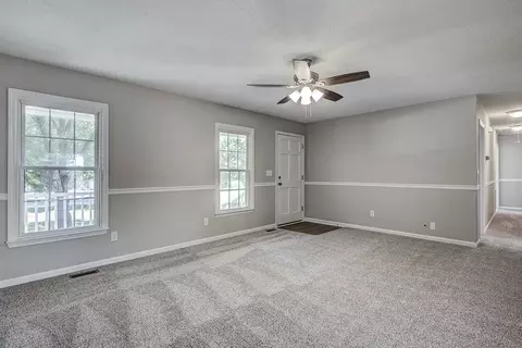 614 Mckay St, Erwin, NC 28339 photo 9