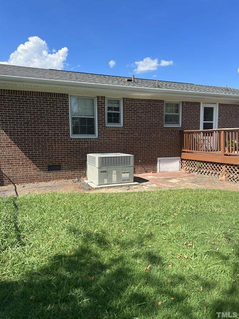 405 W C St, Erwin, NC 28339 photo 3