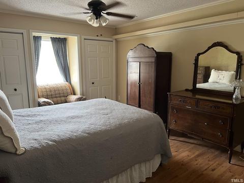 405 W C St, Erwin, NC 28339 photo 6