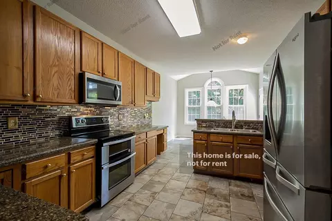 2413 Oleander Dr, Durham, NC 27703 photo 9
