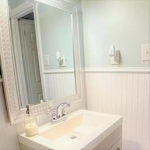 1135 Raynor St, Durham, NC 27703 photo 10