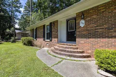 208 Chateau Rd, Durham, NC 27704 photo 3