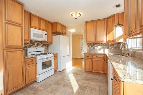 4008 Capul Dr, Durham, NC 27703 photo 11