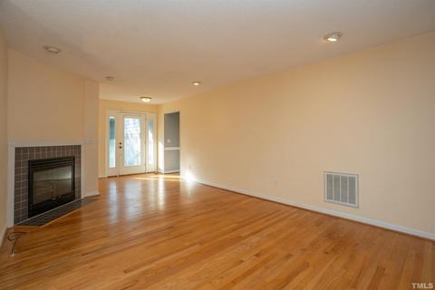 4008 Capul Dr, Durham, NC 27703 photo 6