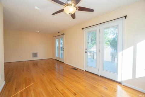 4008 Capul Dr, Durham, NC 27703 photo 8