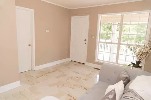 1024 Juniper St, Durham, NC 27701 photo 9