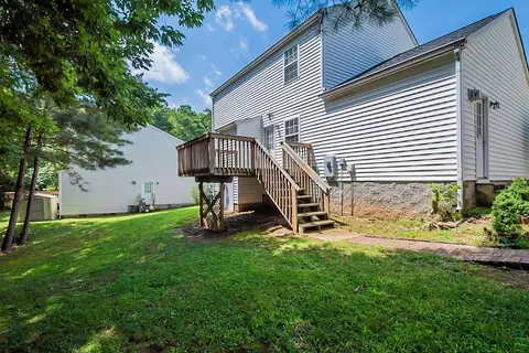 8 Sameer Ct, Durham, NC 27703 photo 7