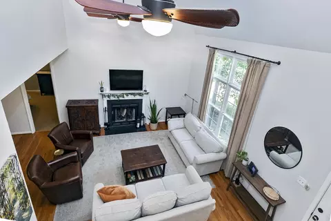 8 Creeks Edge Ct, Durham, NC 27713 photo 3