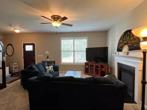 8 Crescent Hill Ct, Durham, NC 27704 photo 10