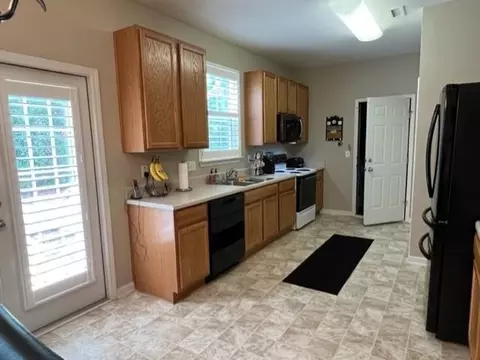 8 Crescent Hill Ct, Durham, NC 27704 photo 16