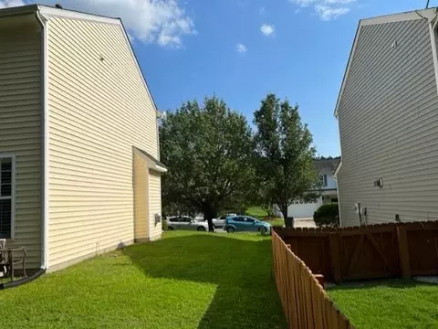 8 Crescent Hill Ct, Durham, NC 27704 photo 25