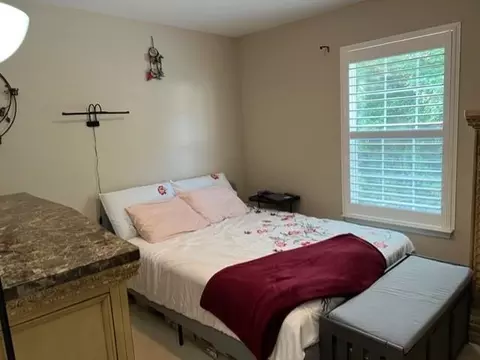 8 Crescent Hill Ct, Durham, NC 27704 photo 19
