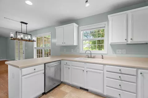 2215 Gentry Dr, Durham, NC 27705 photo 23