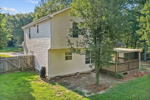 2215 Gentry Dr, Durham, NC 27705 photo 13