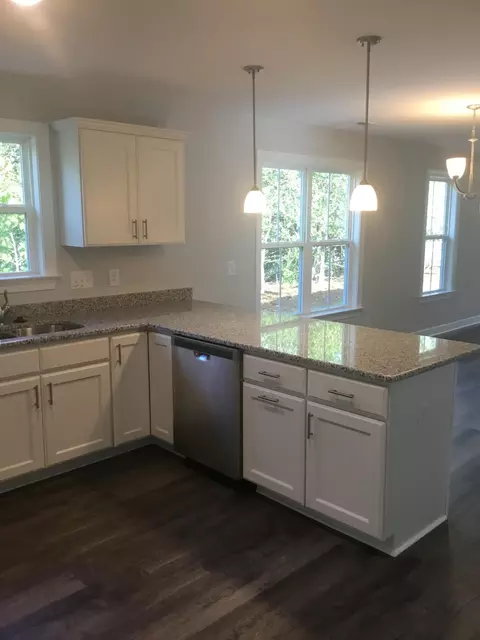 205 N Mclamb St, Benson, NC 27504 photo 7