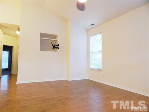 1009 Crimson Dr, Durham, NC 27713 photo 3