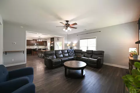 272 Fallingbrook Dr, Kenly, NC 27542 photo 9