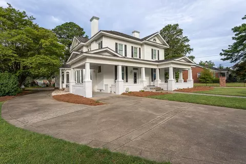307 E 2nd St, Kenly, NC 27542 photo 5