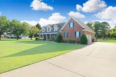 2899 Benson Hardee Rd, Benson, NC 27504 photo 2
