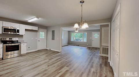 143 Baldwin Dr, Durham, NC 27712 photo 4