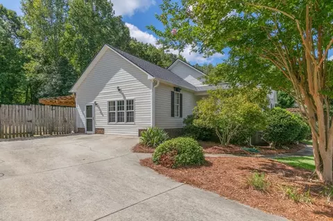 1016 Drew Dr, Garner, NC 27529 photo 3