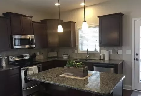 220 Valley Stream Rd, Spring Lake, NC 28390 photo 5