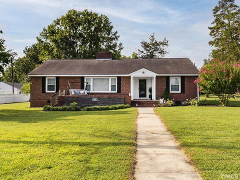 605 E Pine St, Graham, NC 27253 photo 2