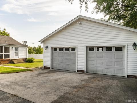 605 E Pine St, Graham, NC 27253 photo 46