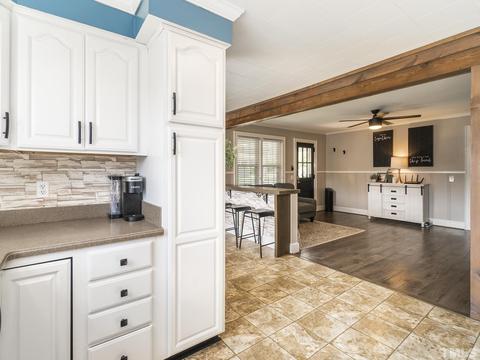 605 E Pine St, Graham, NC 27253 photo 19