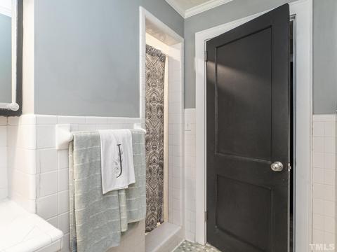 605 E Pine St, Graham, NC 27253 photo 38
