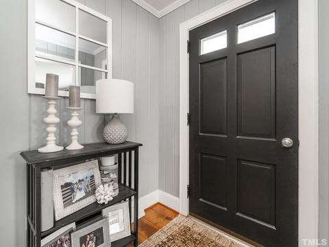 605 E Pine St, Graham, NC 27253 photo 8