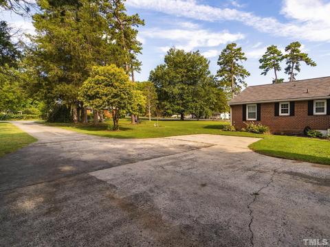 605 E Pine St, Graham, NC 27253 photo 44