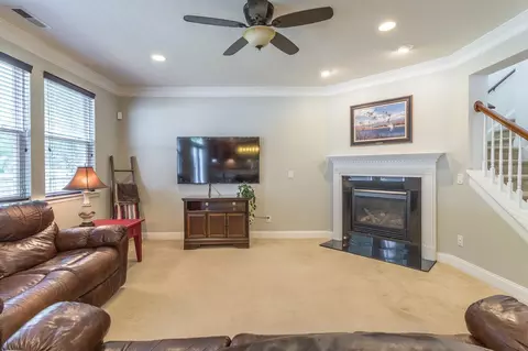 209 Hillview Dr, Durham, NC 27703 photo 8