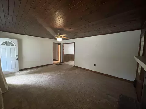 102 E Griswold St, Selma, NC 27576 photo 10