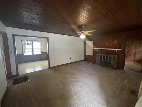 102 E Griswold St, Selma, NC 27576 photo 11