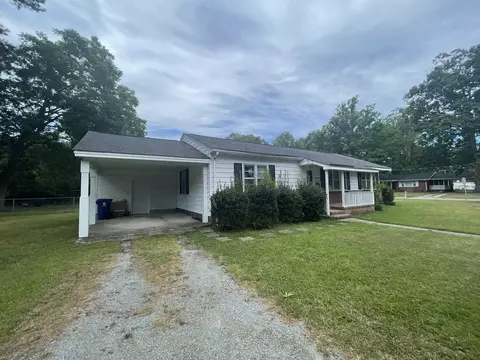 102 E Griswold St, Selma, NC 27576 photo 3