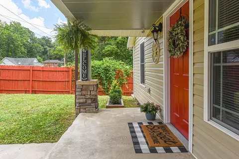 405 End Ave, Durham, NC 27703 photo 1