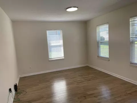 13 Edgemont Ln, Durham, NC 27701 photo 4