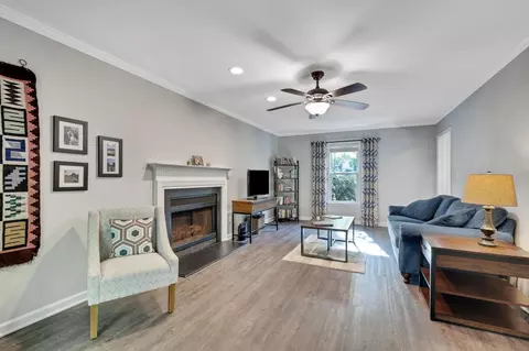 2206 Caroline Dr, Durham, NC 27705 photo 4