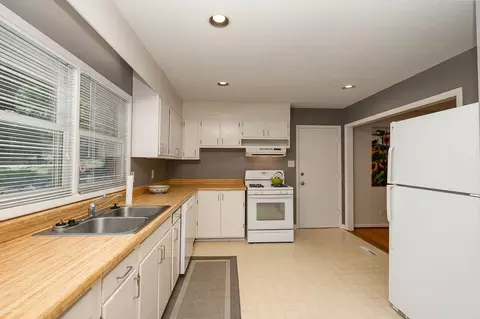 203 Gary Rd, Carrboro, NC 27510 photo 8
