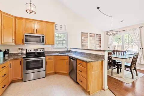 6405 Forest Ridge Dr, Durham, NC 27713 photo 3