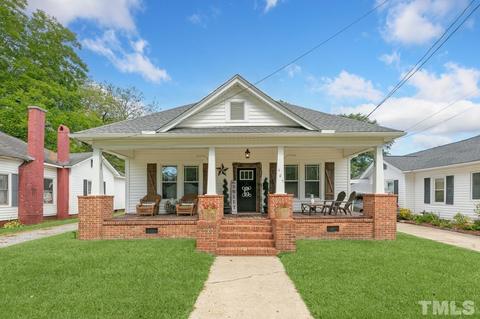 407 N Sumner St, Selma, NC 27576 photo 1
