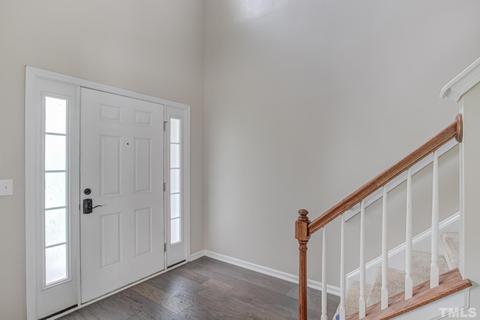 403 Glenview Ln, Durham, NC 27703 photo 4