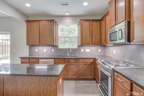 403 Glenview Ln, Durham, NC 27703 photo 14